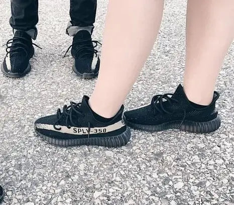Adidas Yeezy 350 V2 Oreo for Girls  Semi-UA 7A Quality Full Kit D-2023