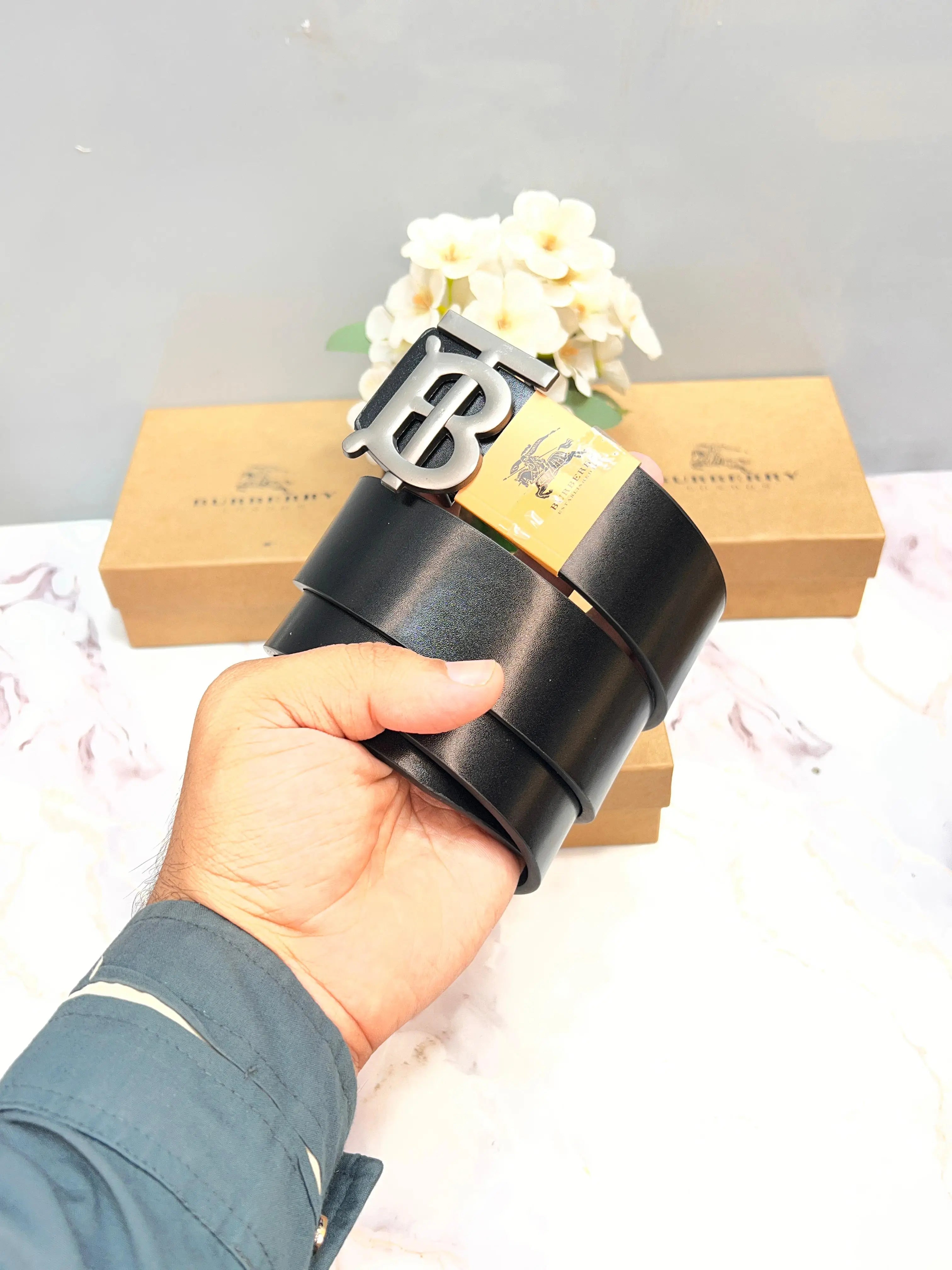 BB BURBERRY PREMIUM QUALITY IMP LEATHER BELT WITH OG BOX BB-719 Main image