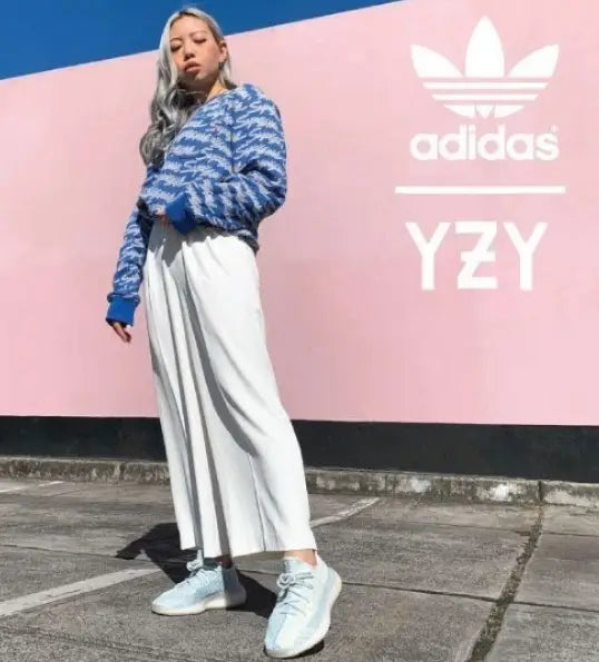 Adida_s Yeezy 350 V2 Cloud White Reflective For Girls  Semi UA Quality  Full Accessories D-2054