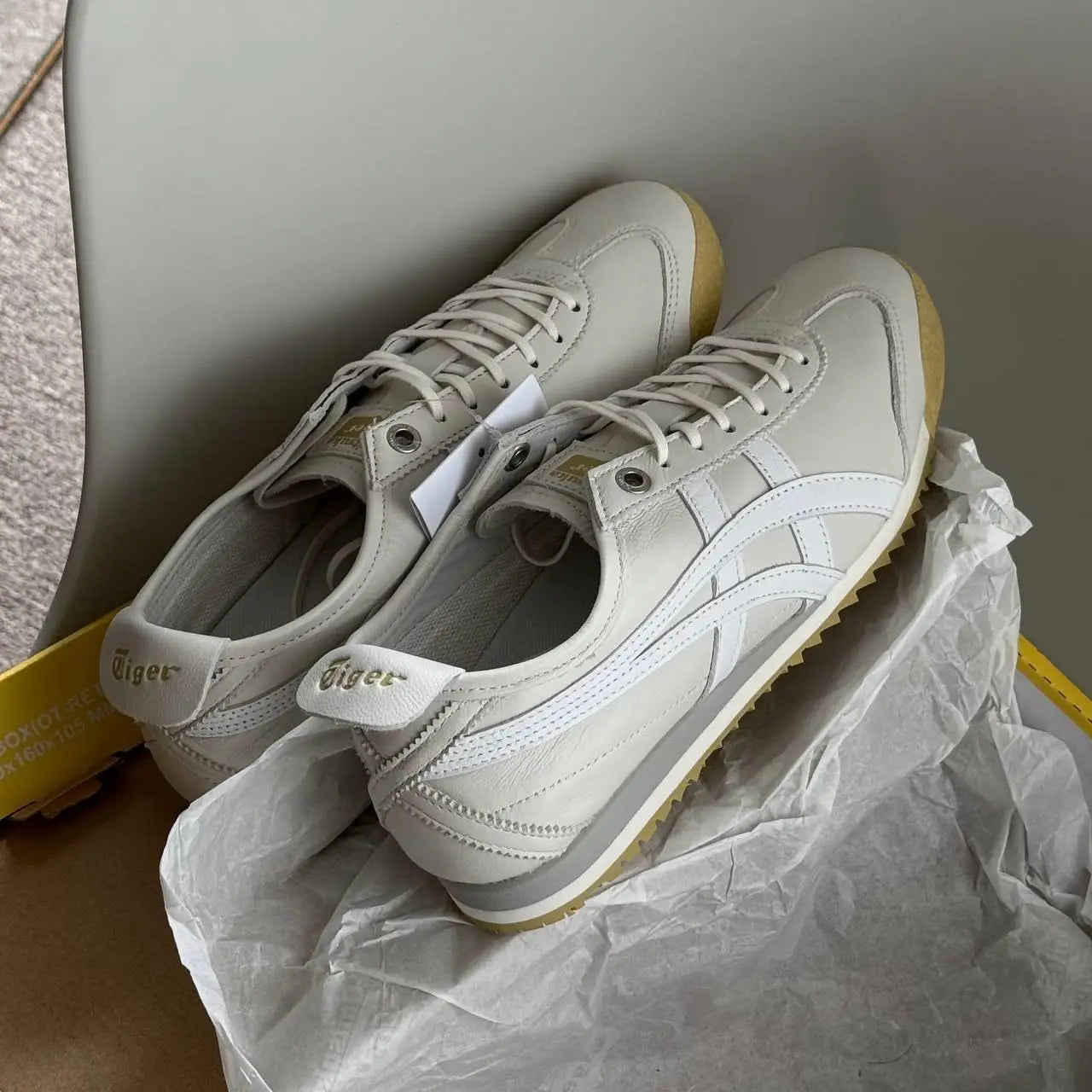 Onitsuk_a Tiger Mexico 66 SD Cream White  7A Premium Sneakers D-2036