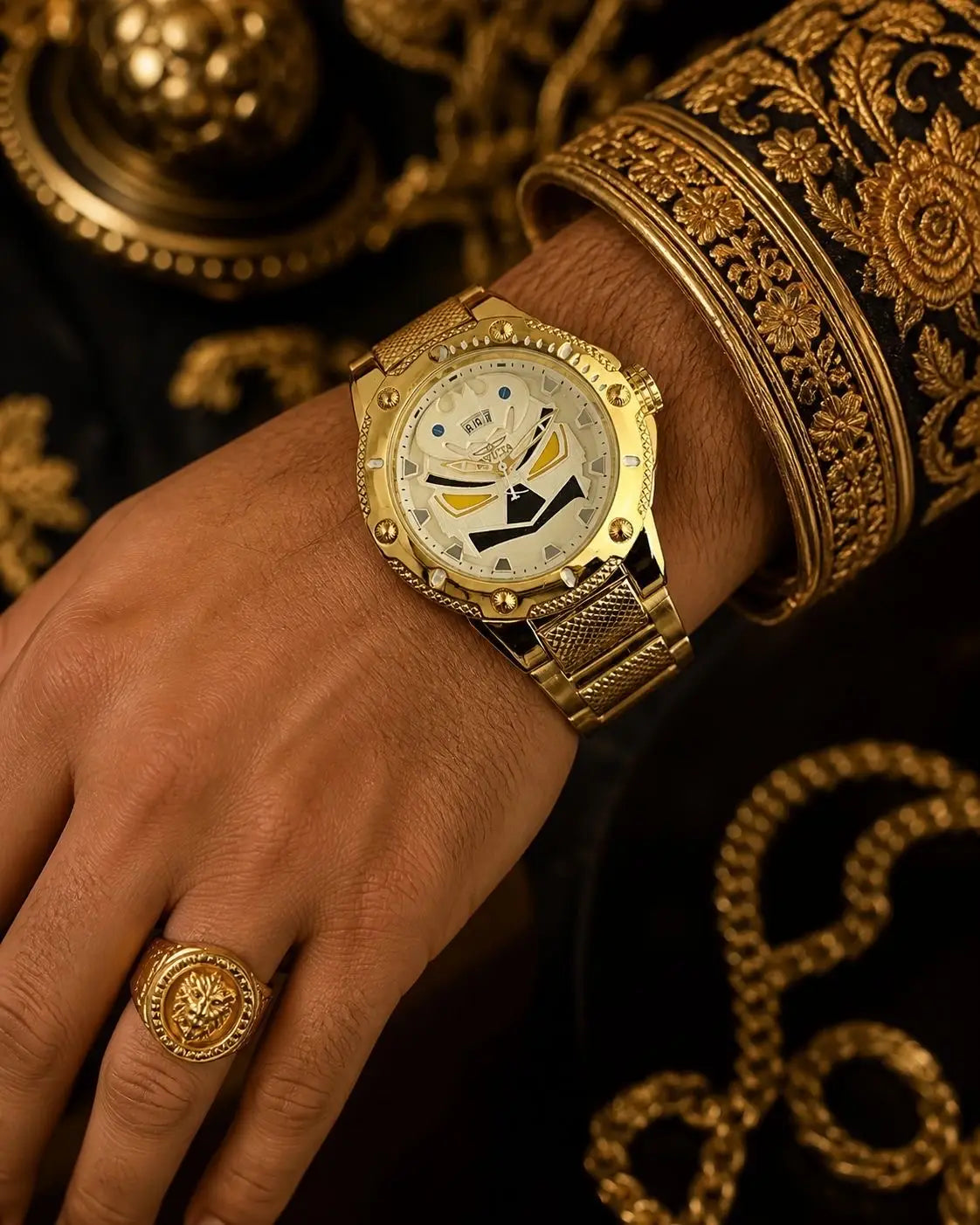 INVICTA Batman edition Secondary image