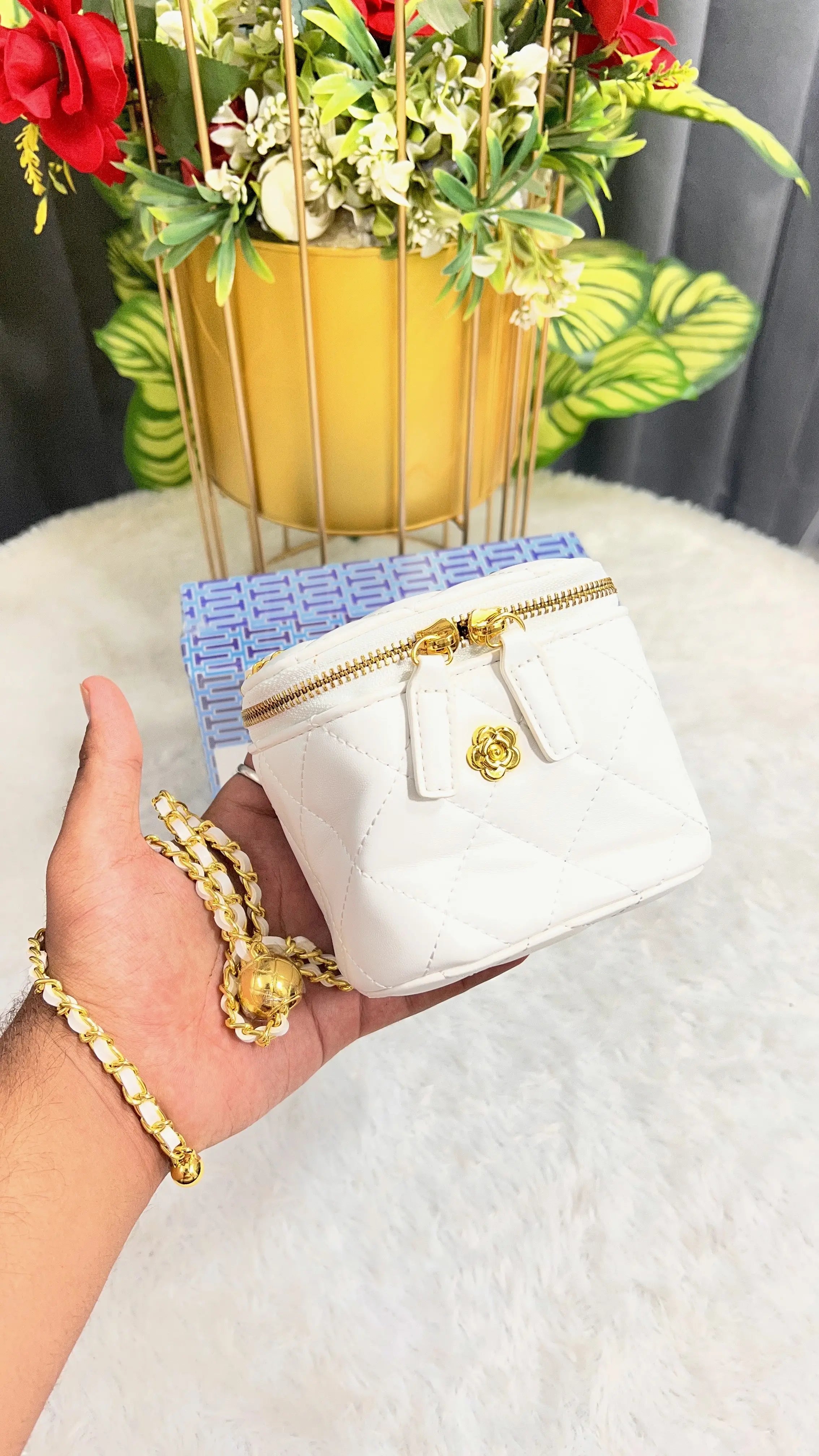 TORY BRUCH PREMIUM QUALITY IMPORTED MINI VANITY BAG