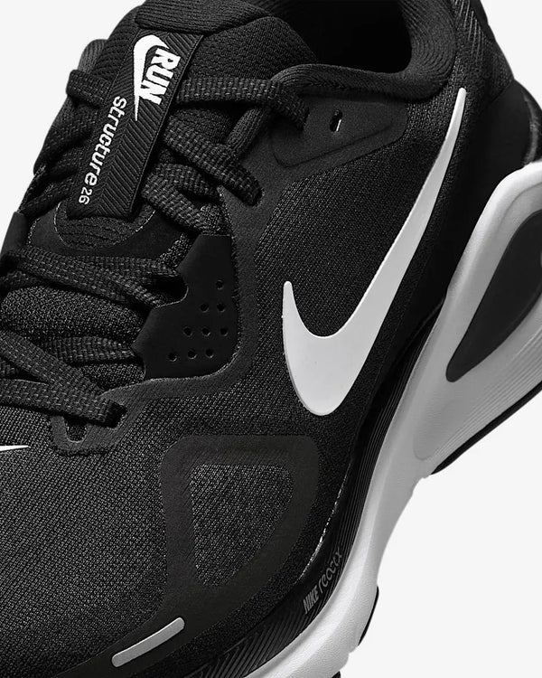 Nike Structure 26 WHITE BLACK