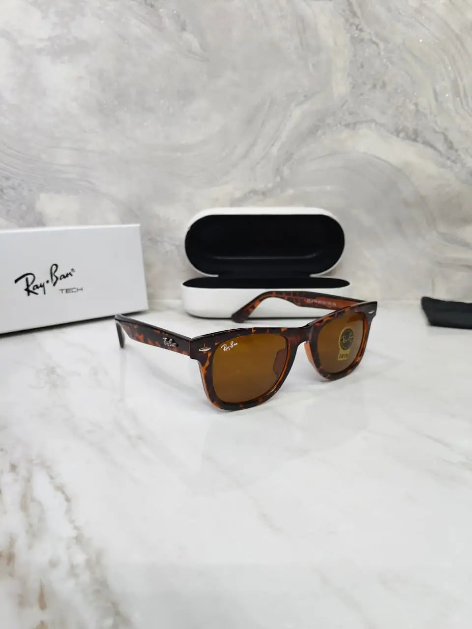 Ray ban 2140 Tiger print