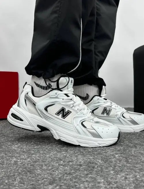 New Balance 530 WHITE BLACK
