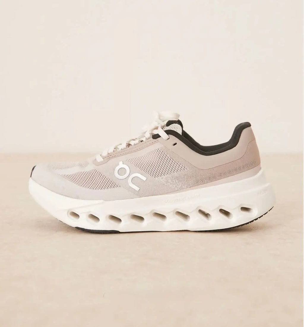 On Cloudsurfer Next GLACIER WHITE
