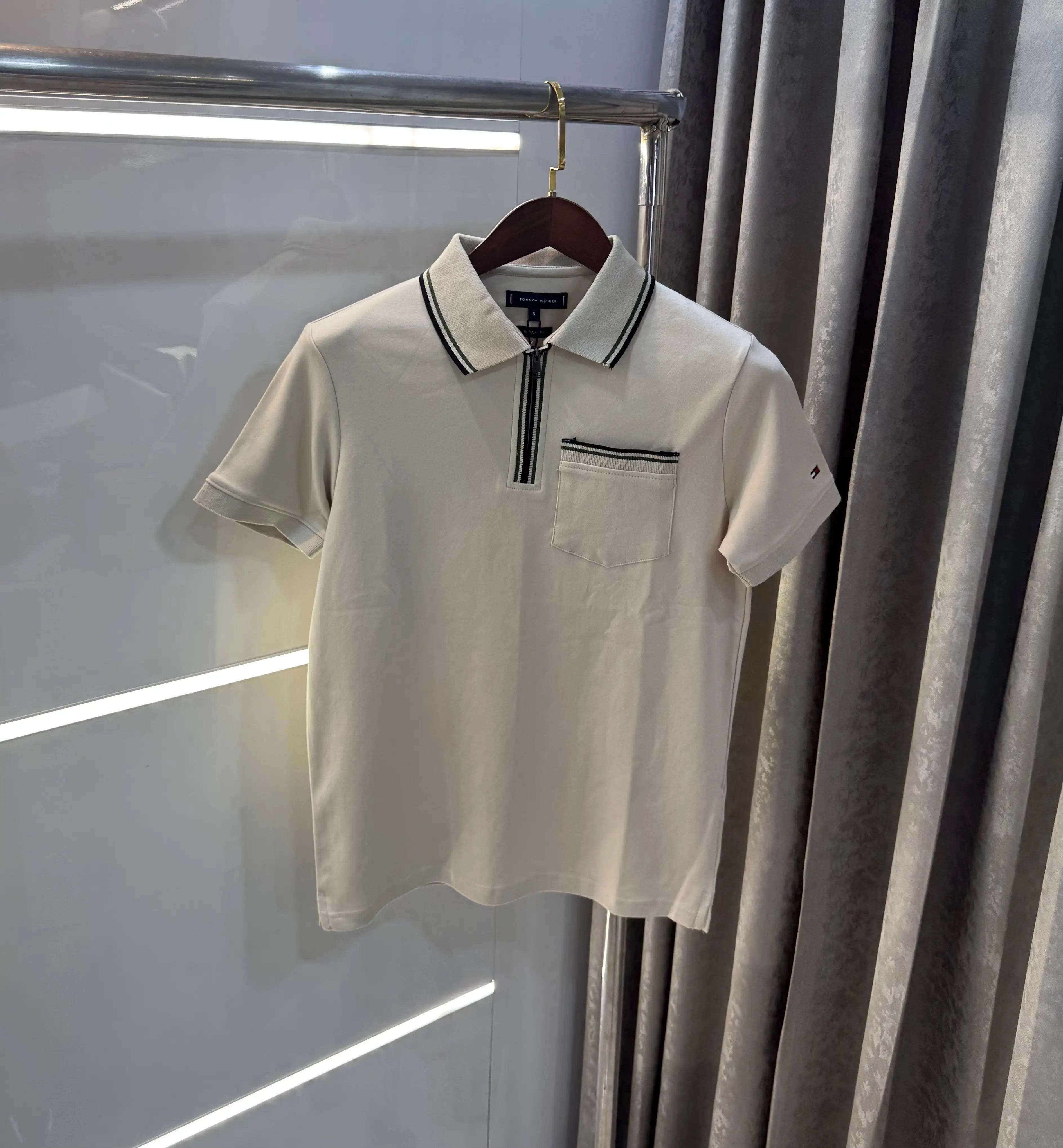 Tomm y Hilfiger Beige Premium Polo T-shirt