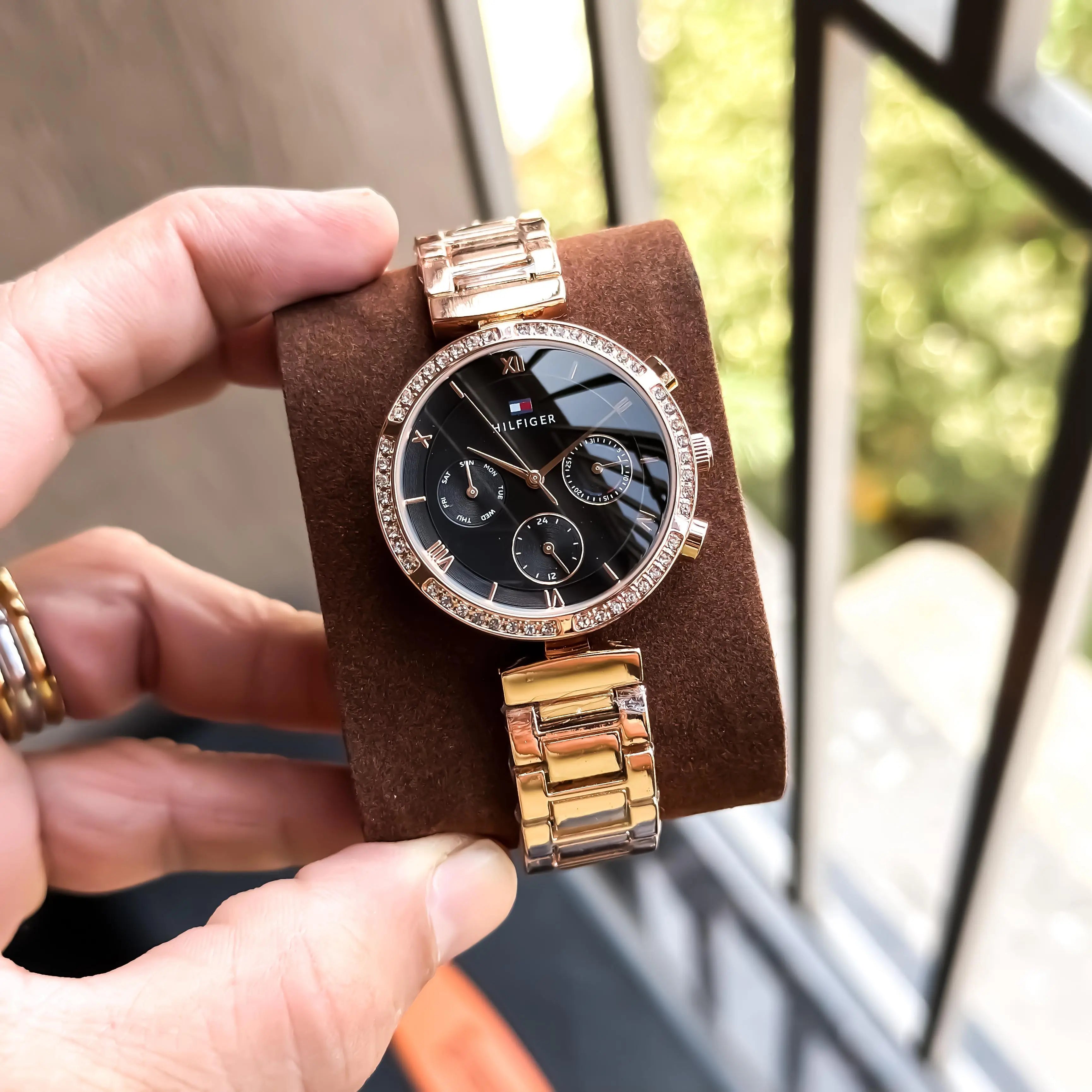 TOMMY_CHRONO_ROSE_BLACK