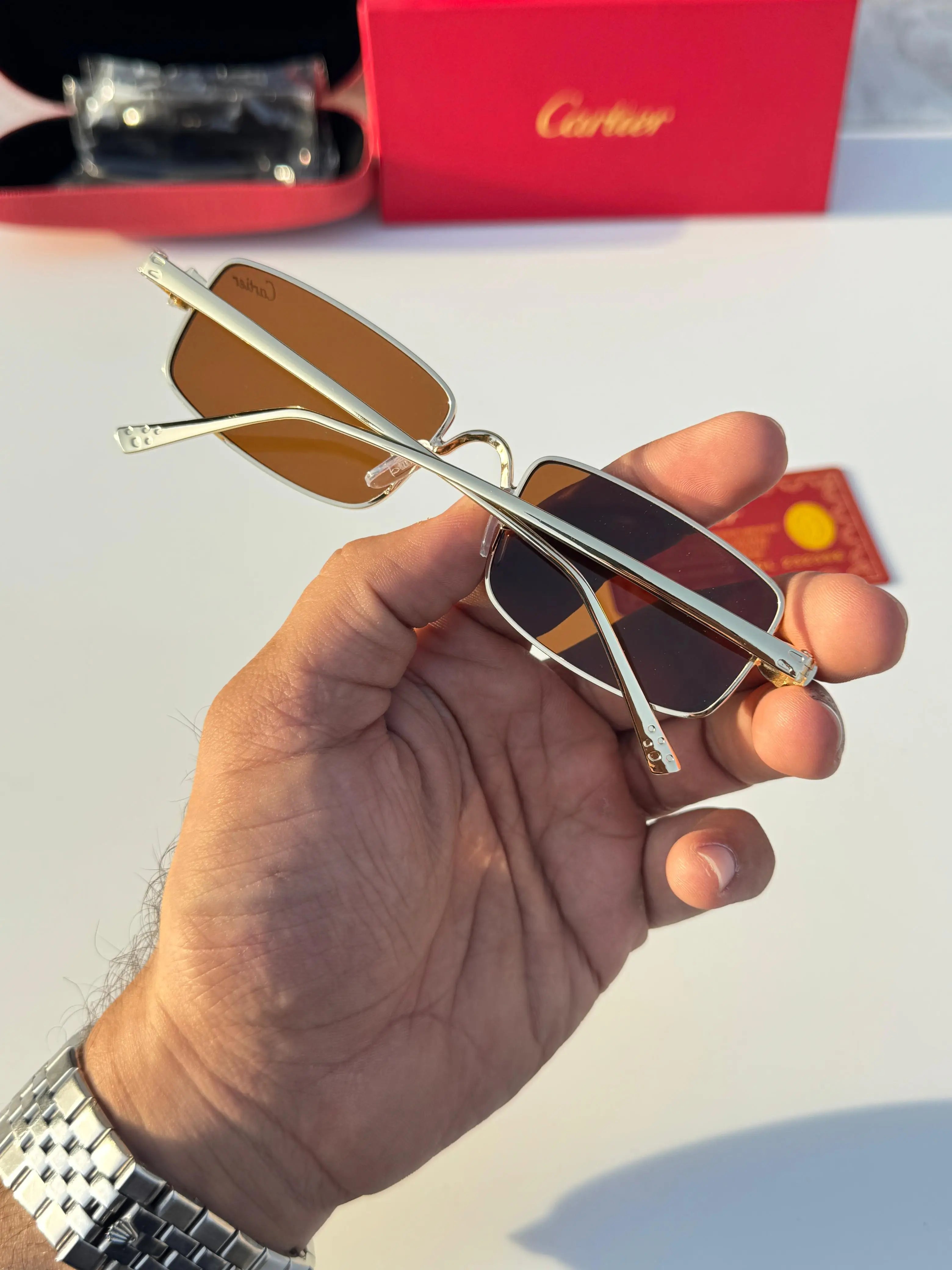 Cartier_107_gold_brown