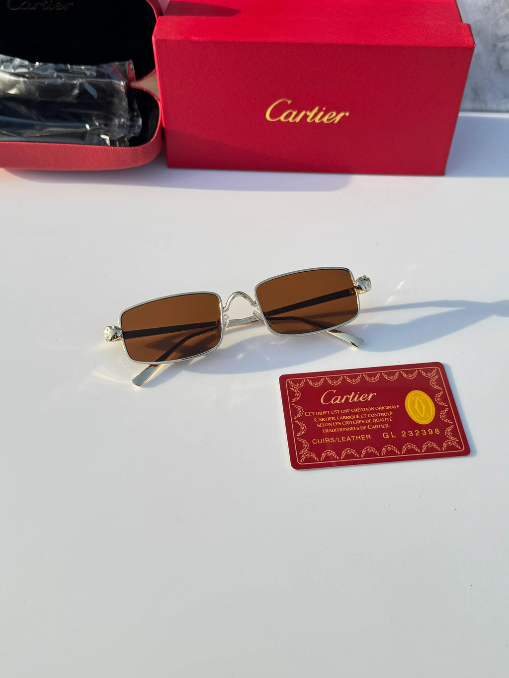 Cartier_107_gold_brown