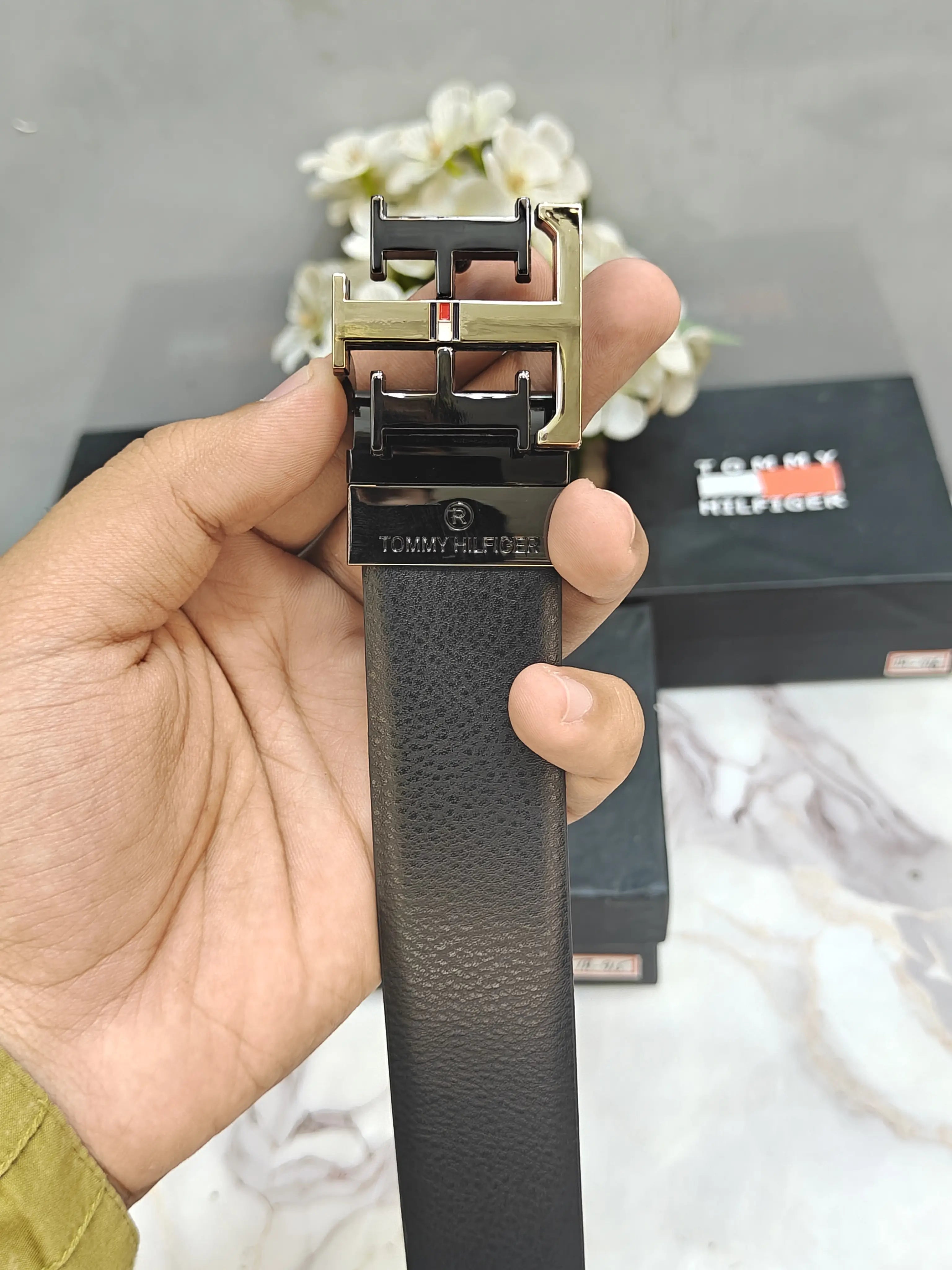 +O_MMy H!LFIGEr PREMIUM QUALITY IMPORTED REVERSIBLE BELT GOLD BLACK BUCKLE WITH OG BO...X TH-907