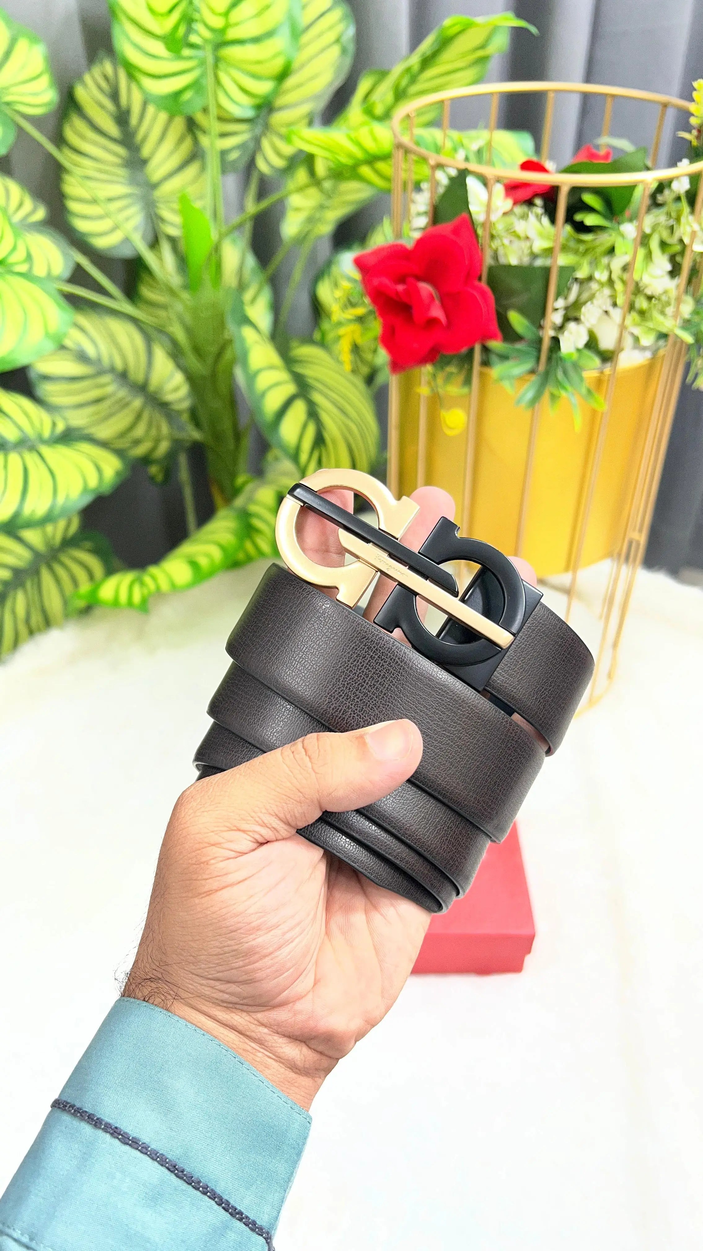 SF SALVATORE FERRAGAMO PREMIUM QUALITY REVERSIBLE BELT WITH OG BOX SF-101