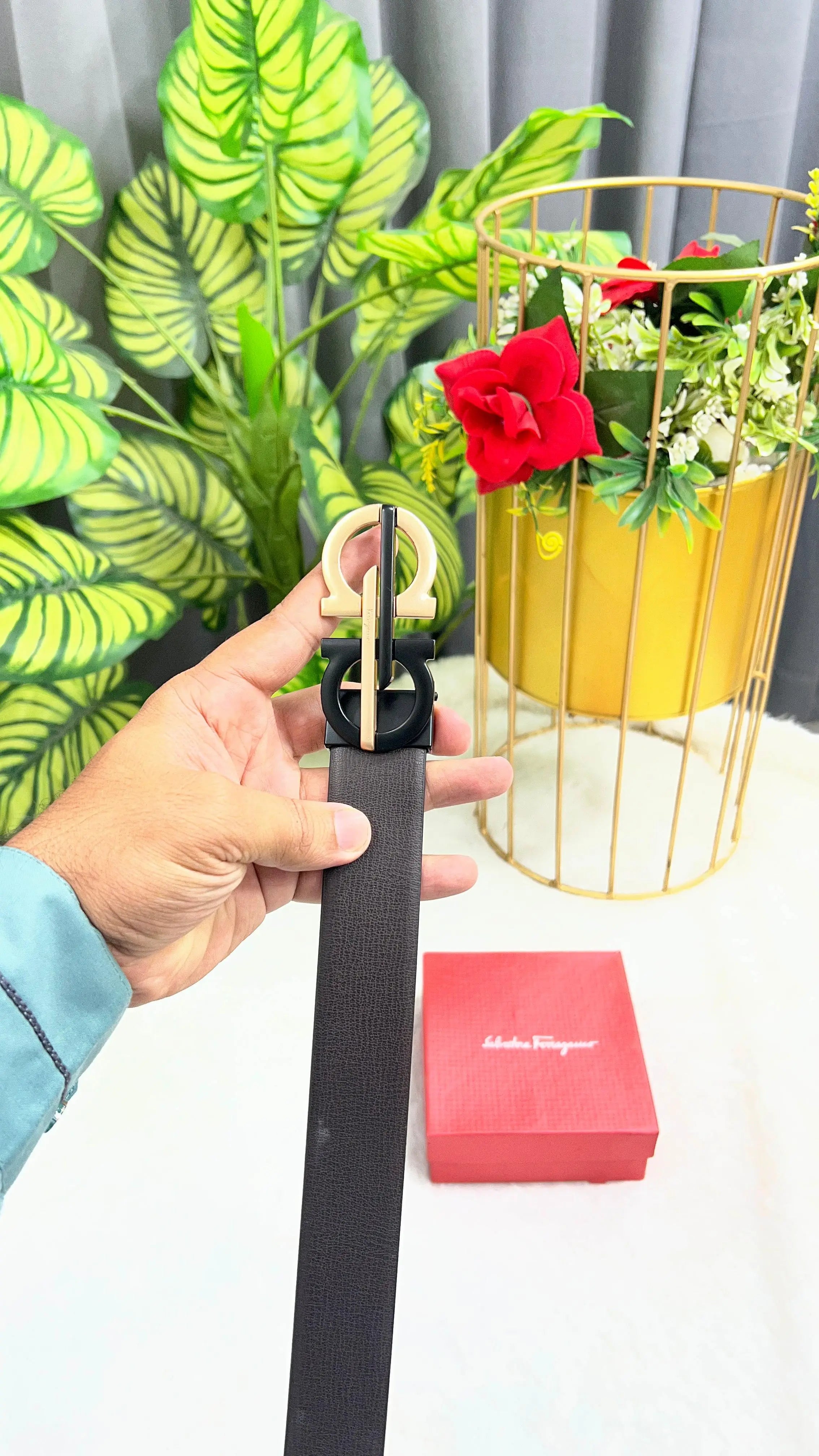 SF SALVATORE FERRAGAMO PREMIUM QUALITY REVERSIBLE BELT WITH OG BOX SF-101