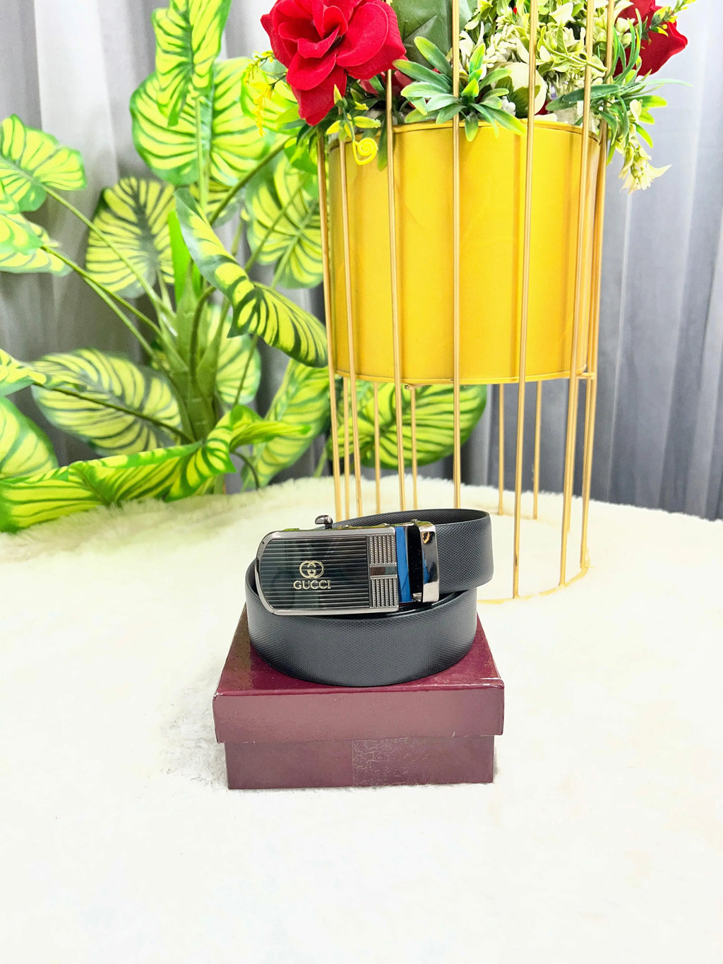 GG GUCCI PREMIUM QUALITY AUTOLOCK WITH REVERSEABLE BELT WITH OG BOX GG-222