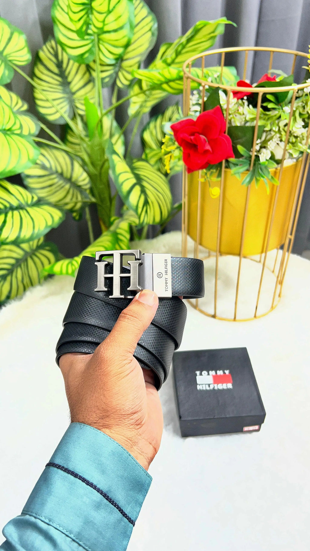 TH TOMMY HILFIGER PREMIUM QUALITY REVERSEABLE BELT WITH OG BOX TM-914