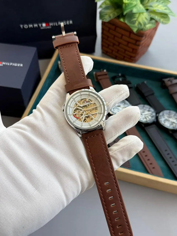 TOMMY HILFIGER AUTOMATIC SILVER BROWN LEATHER