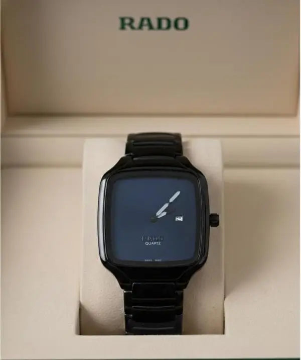 Rado True Square Main image