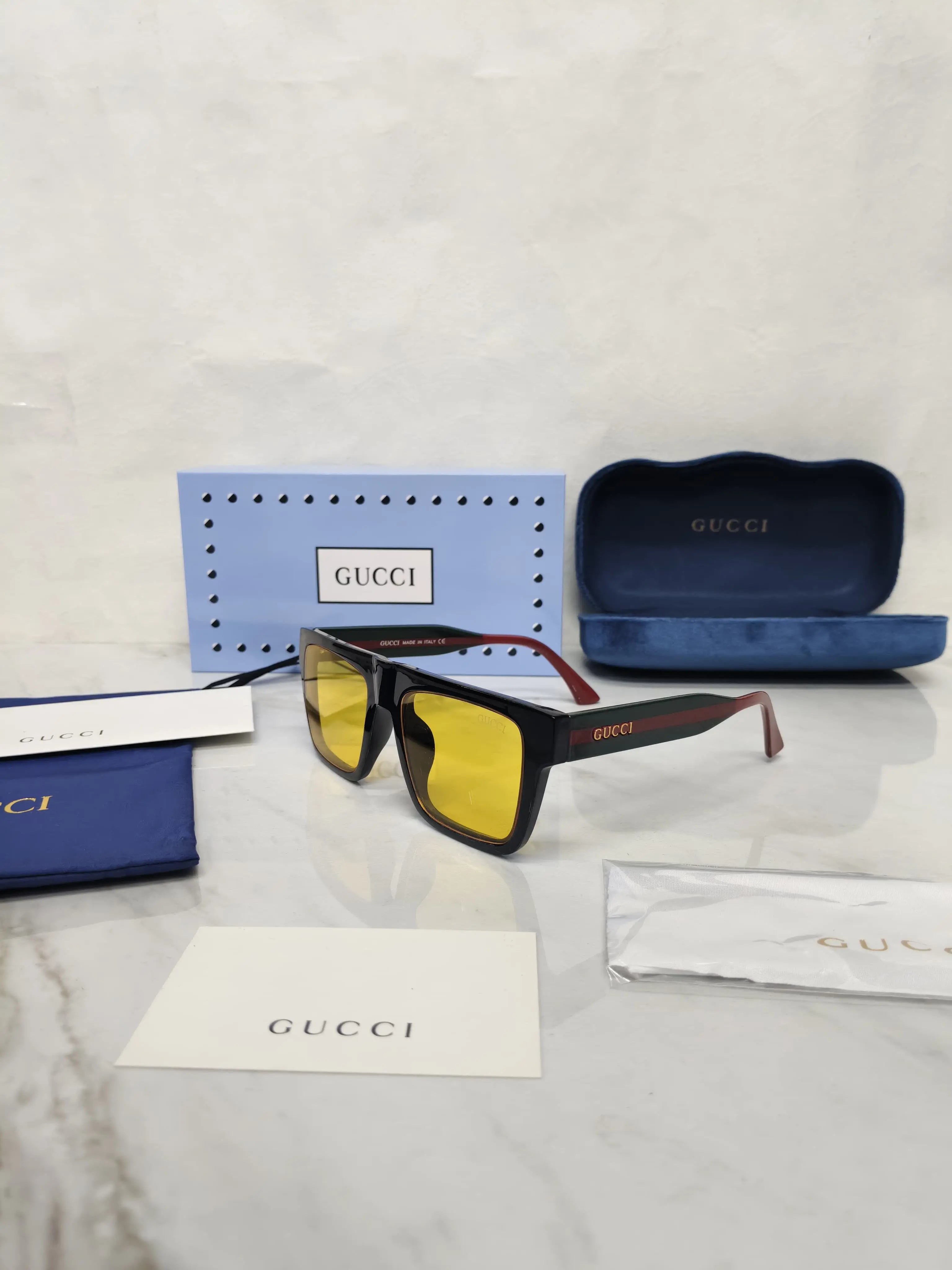 Gucci logo stick 1868 yellow