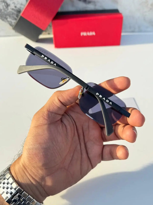 Prada_122_black