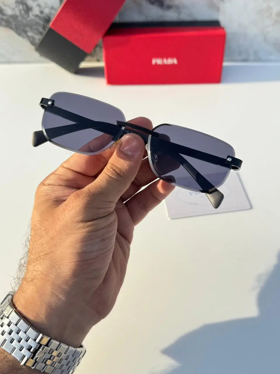 Prada_122_black