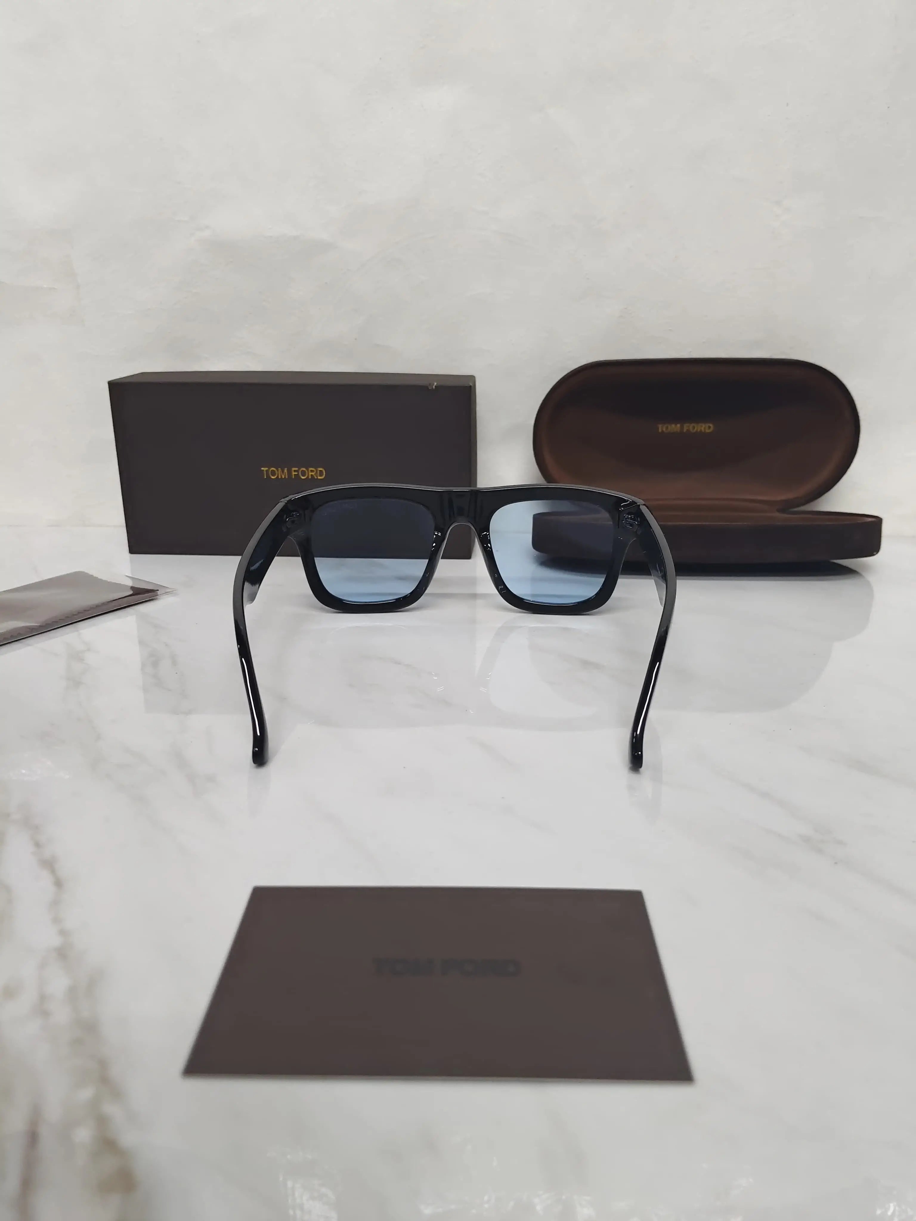 Tom Ford 259 Black Blue