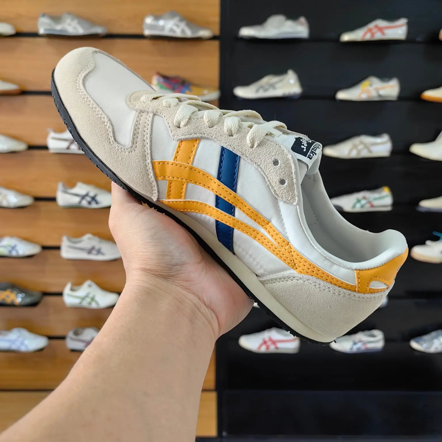Onitsuk_a Tiger Serrano Cream Tiger Yellow  Mens 7A Premium Sneakers D-2020