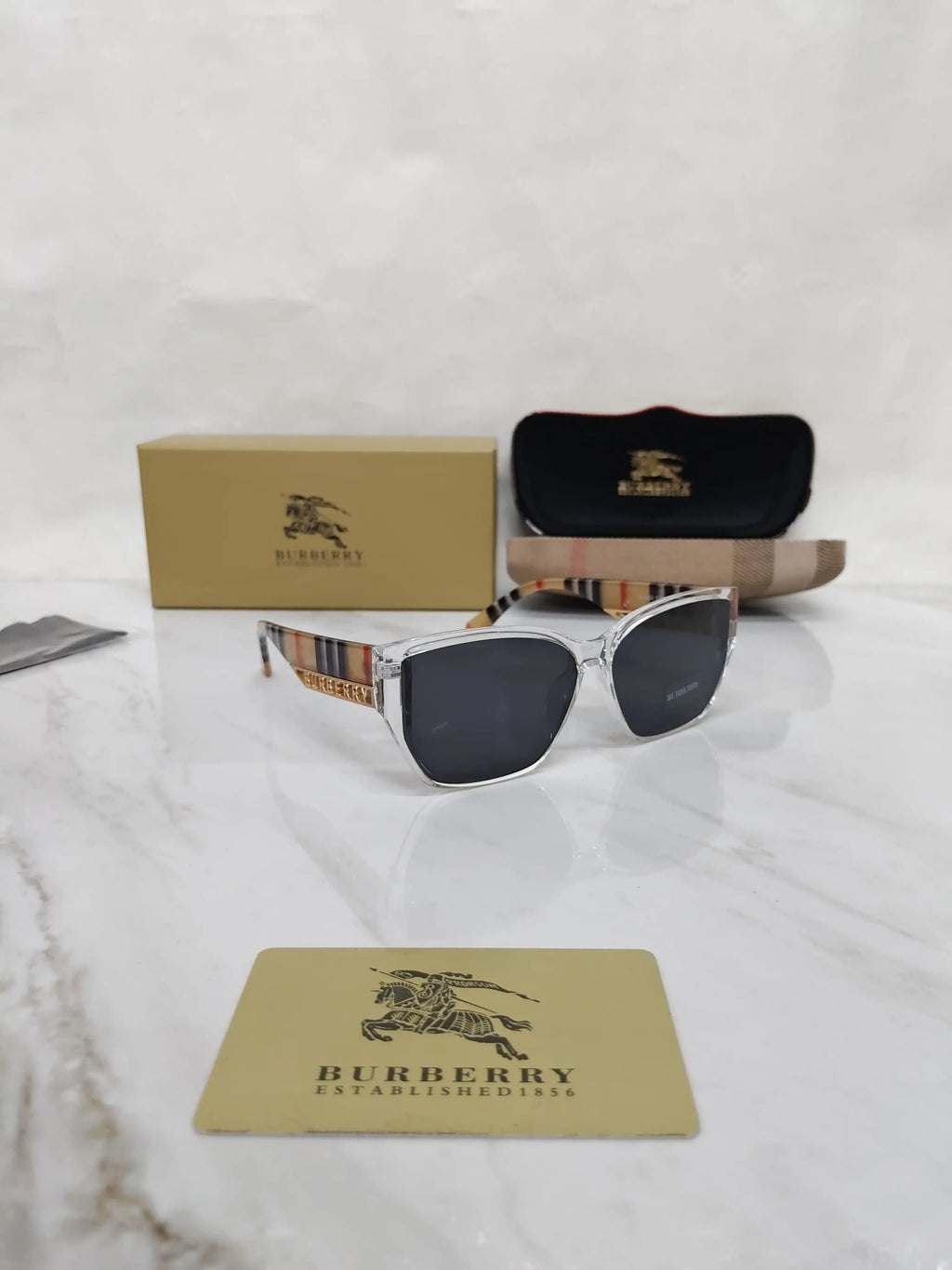 BURBERRY 2820 Logo stick
