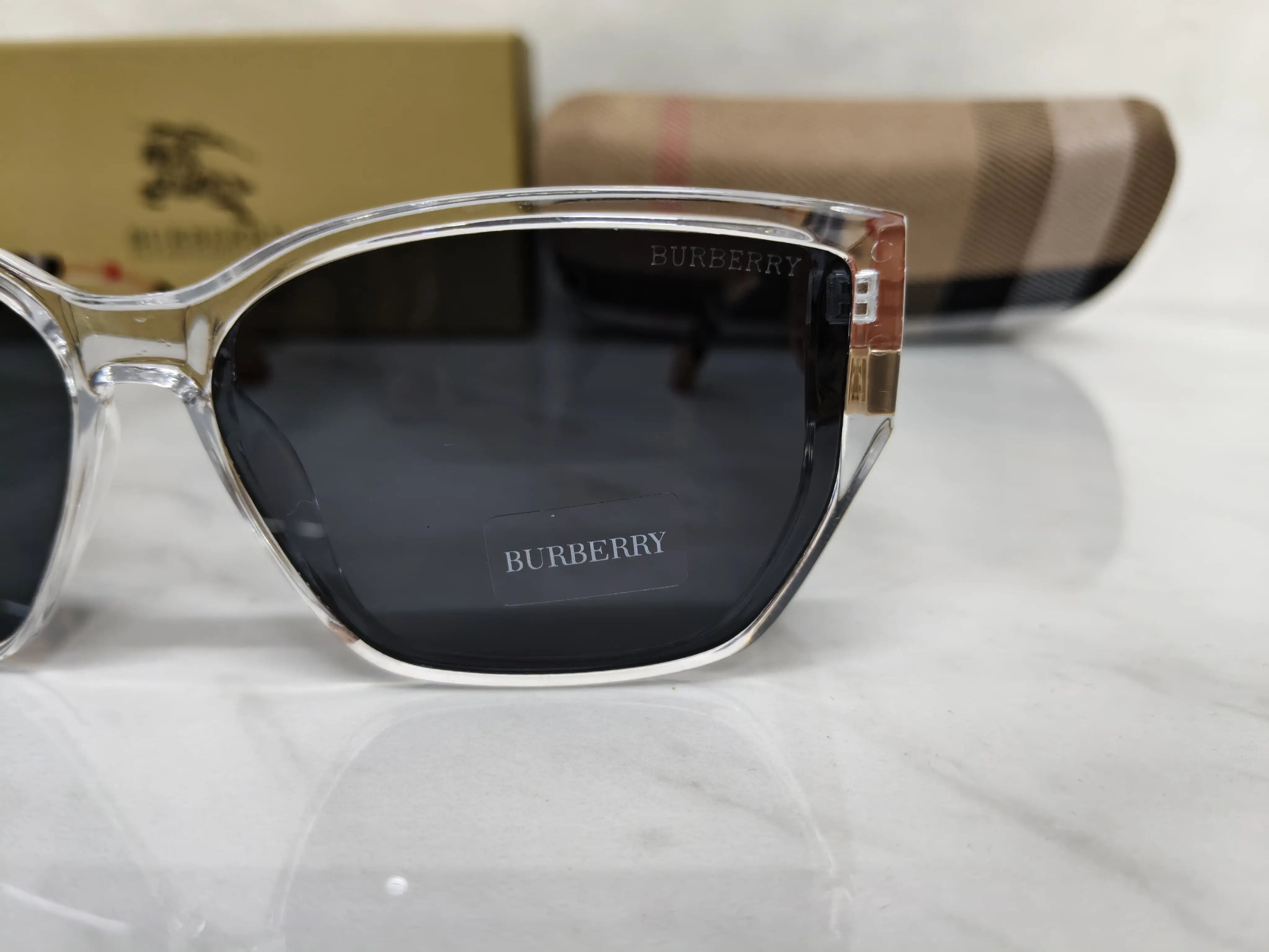 BURBERRY 2820 Logo stick