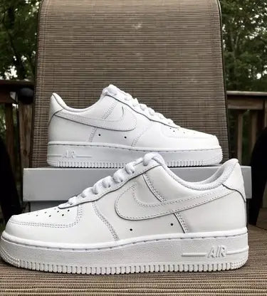 Nik_e Air Force 1 Low Triple White  Premium Leather  Full Accessories D-1830