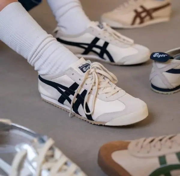Onitsuk_a Tiger Mexico 66 White Black Classic Girls Leather Sneakers D-2000