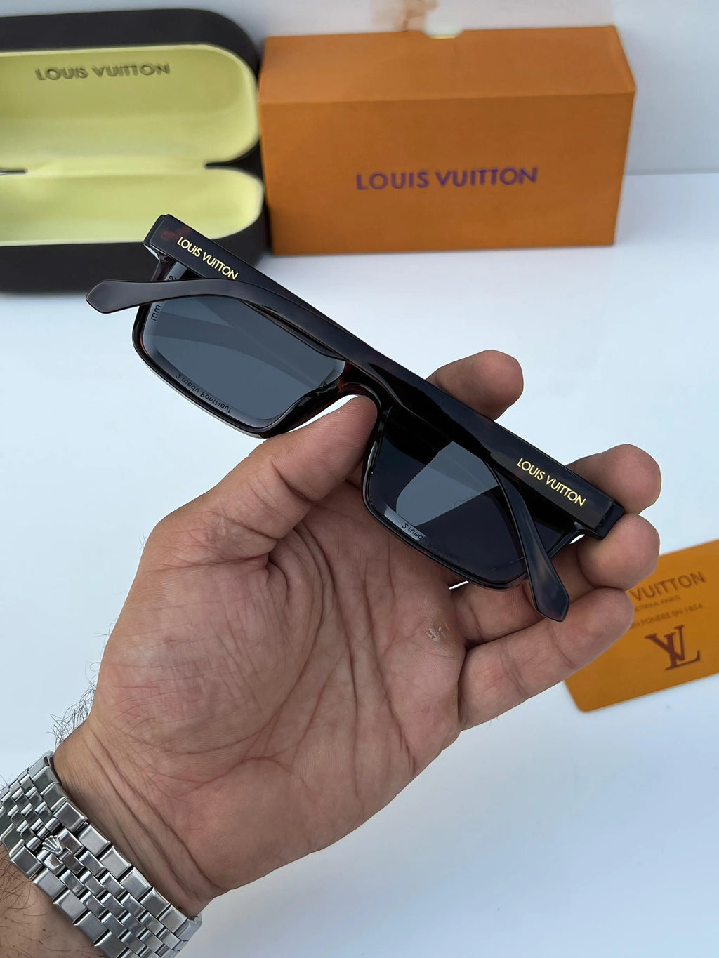 Louis_vuitton_6002_tiger_black