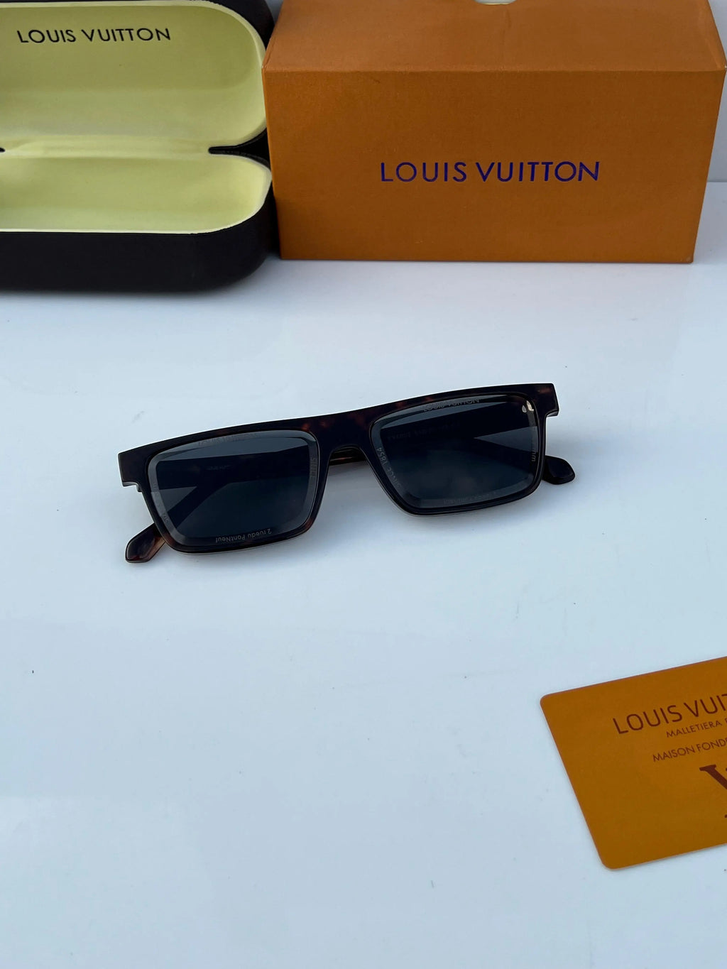 Louis_vuitton_6002_tiger_black