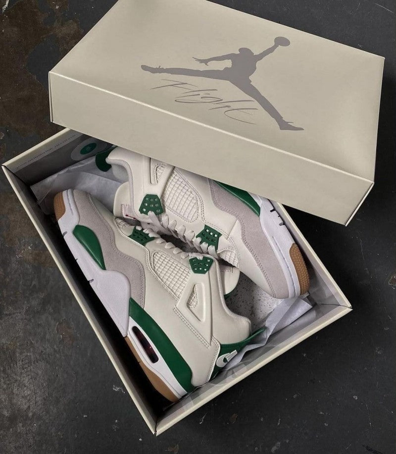 Nik e Air Jordan Retro 4 Pine Green Semi Ua Main image