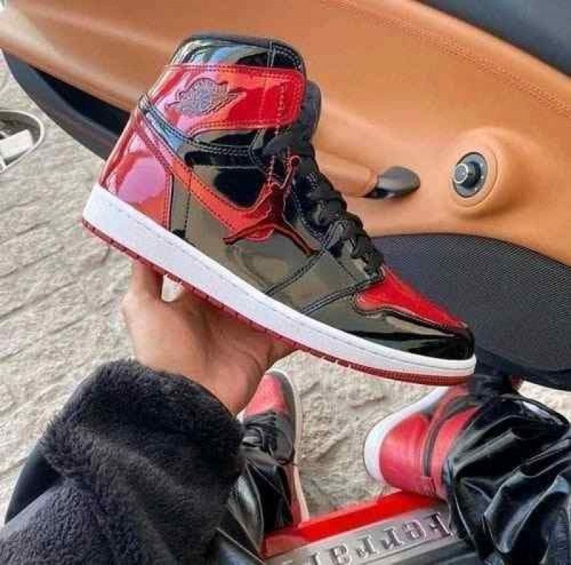Jordan 1 Retro High OG Patent Bred Main image