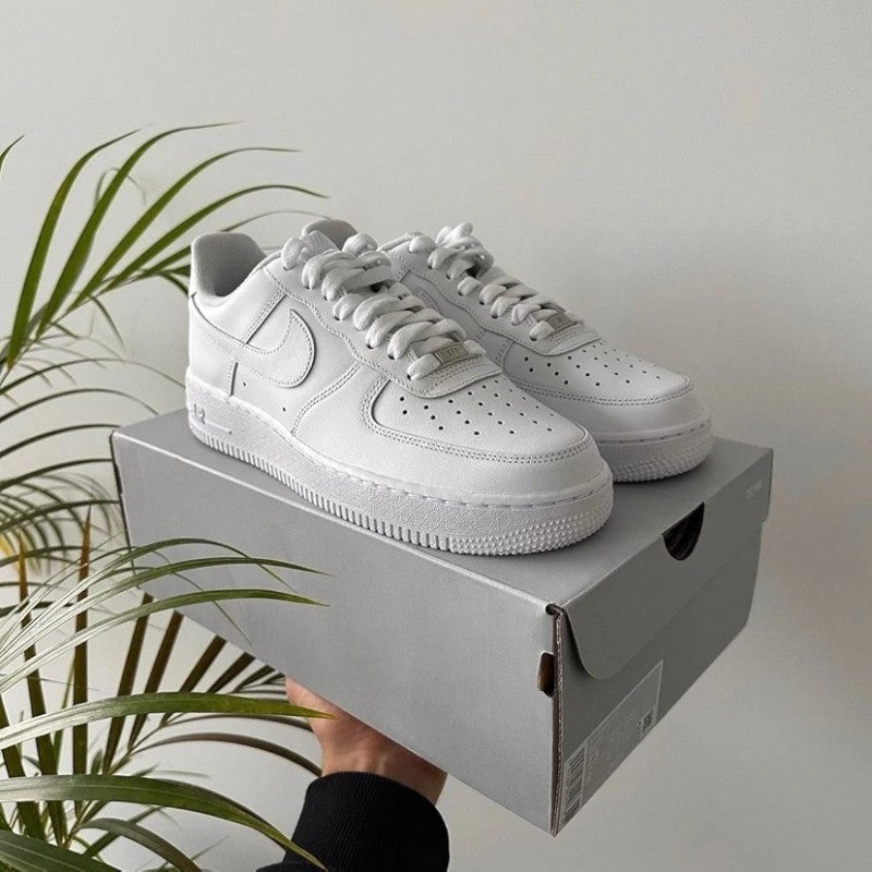 Nik e Air Force 1 Low Tripple White Main image