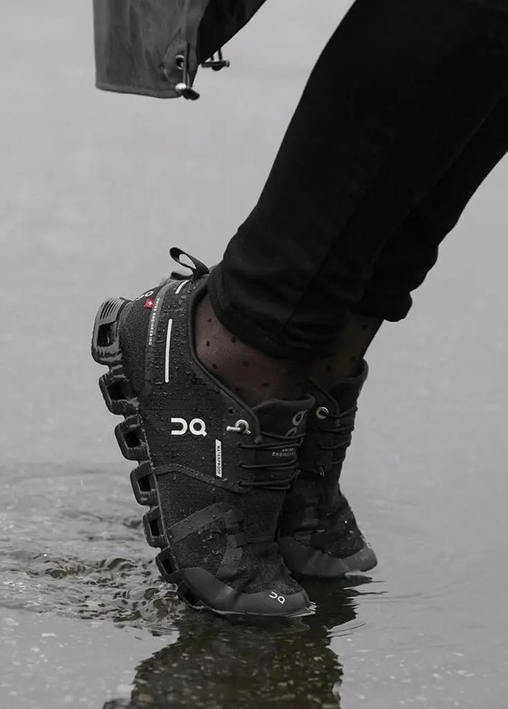 On_Cloud 5 Waterproof Black Running Shoes