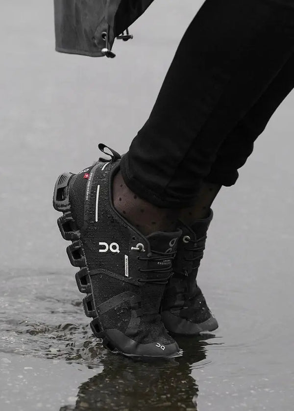 On_Cloud 5 Waterproof Black Running Shoes