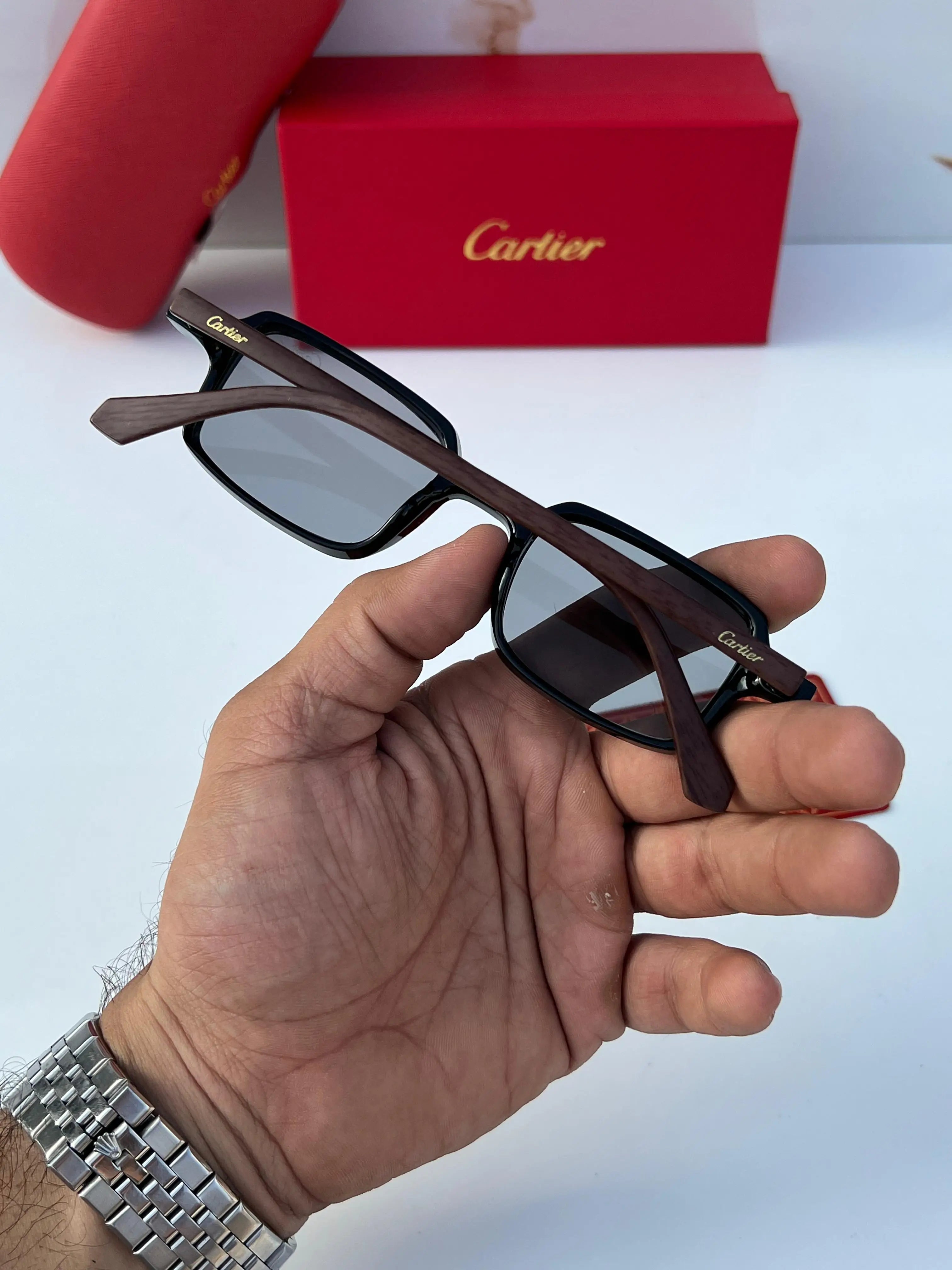 Cartier_6631_black_grey