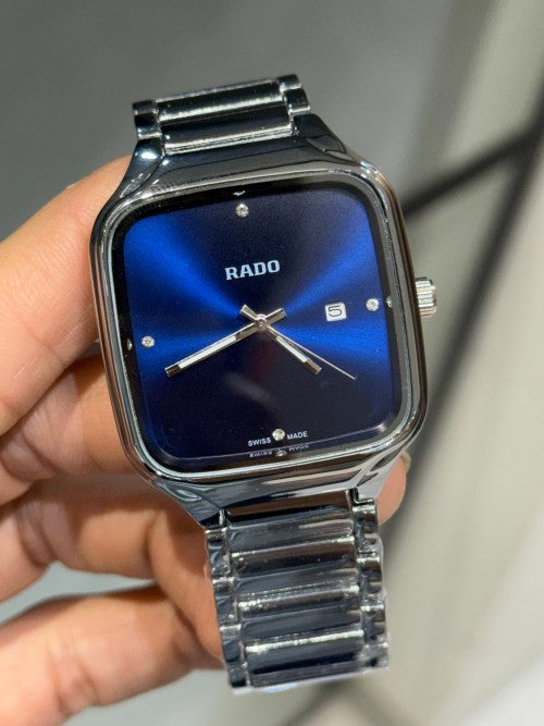 Rad o Square Main image