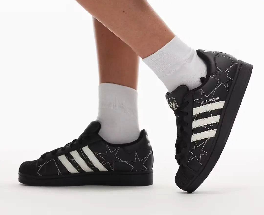 Adidas_Superstar 2 Star Stitch Detailing Black Sneakers Secondary image