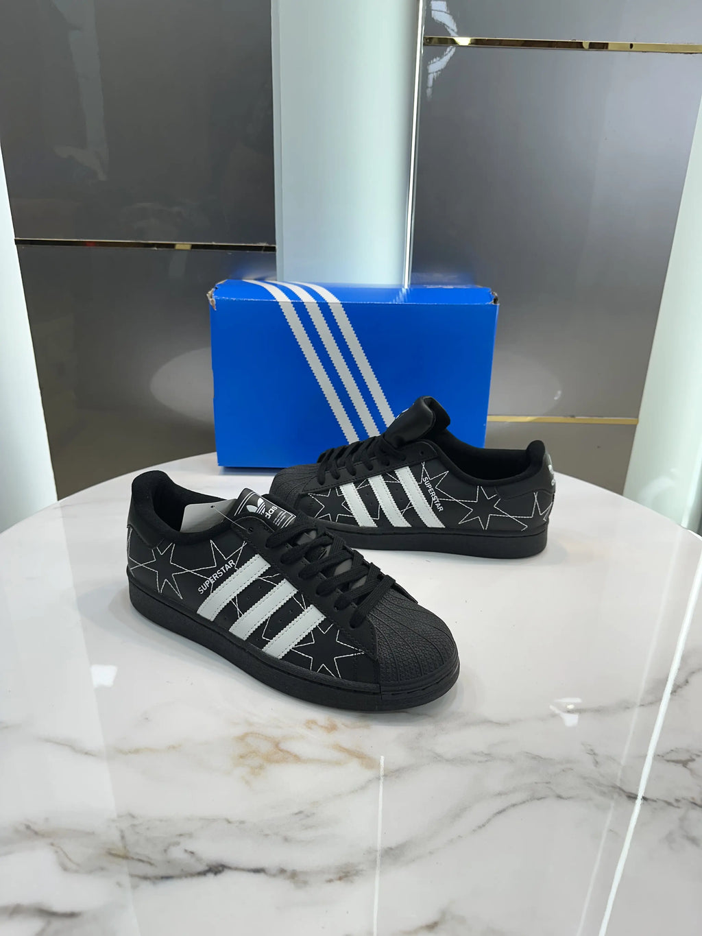 Adidas_Superstar 2 Star Stitch Detailing Black Sneakers