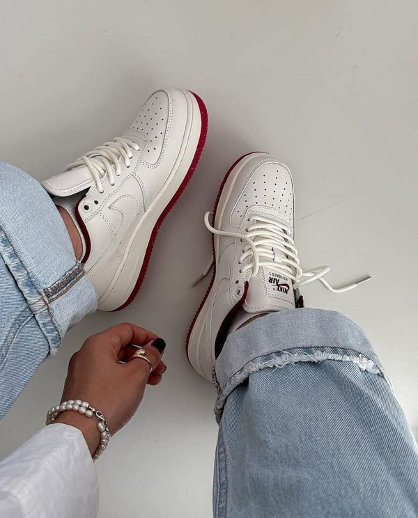 Nikee Airforce 1 Low Valentine s Da