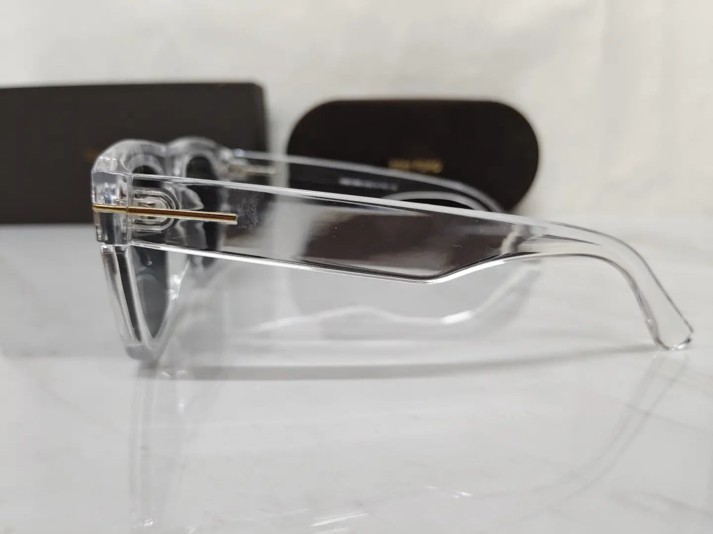 Tom Ford 259 transparent