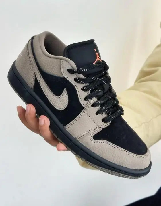 Nike Air Jordan 1 Low SE OLIVE GREY Secondary image