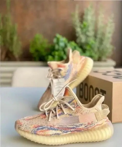 Adida_s Yeezy 350 Boost V2 MX Oat Semi UA With Accessories Secondary image