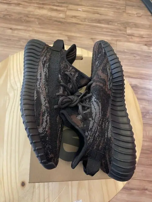 Adida_s yeezy boost 350 v2 mx rock semi ua with accessories Secondary image