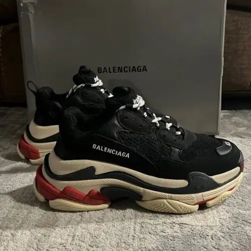 Balenciag_a Triple S Red Black Main image