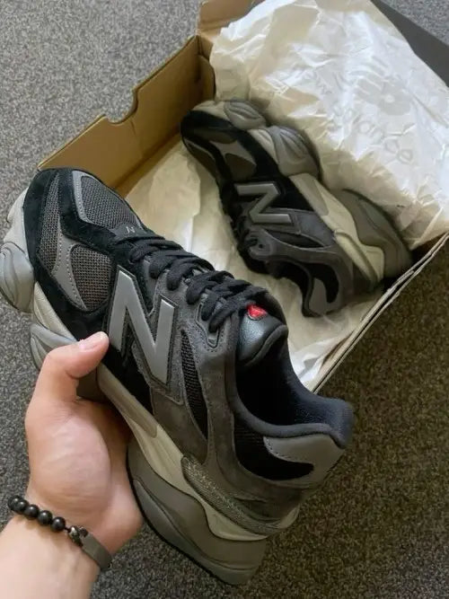 New Balance 9060 BLACK CASTLEROCK Grey