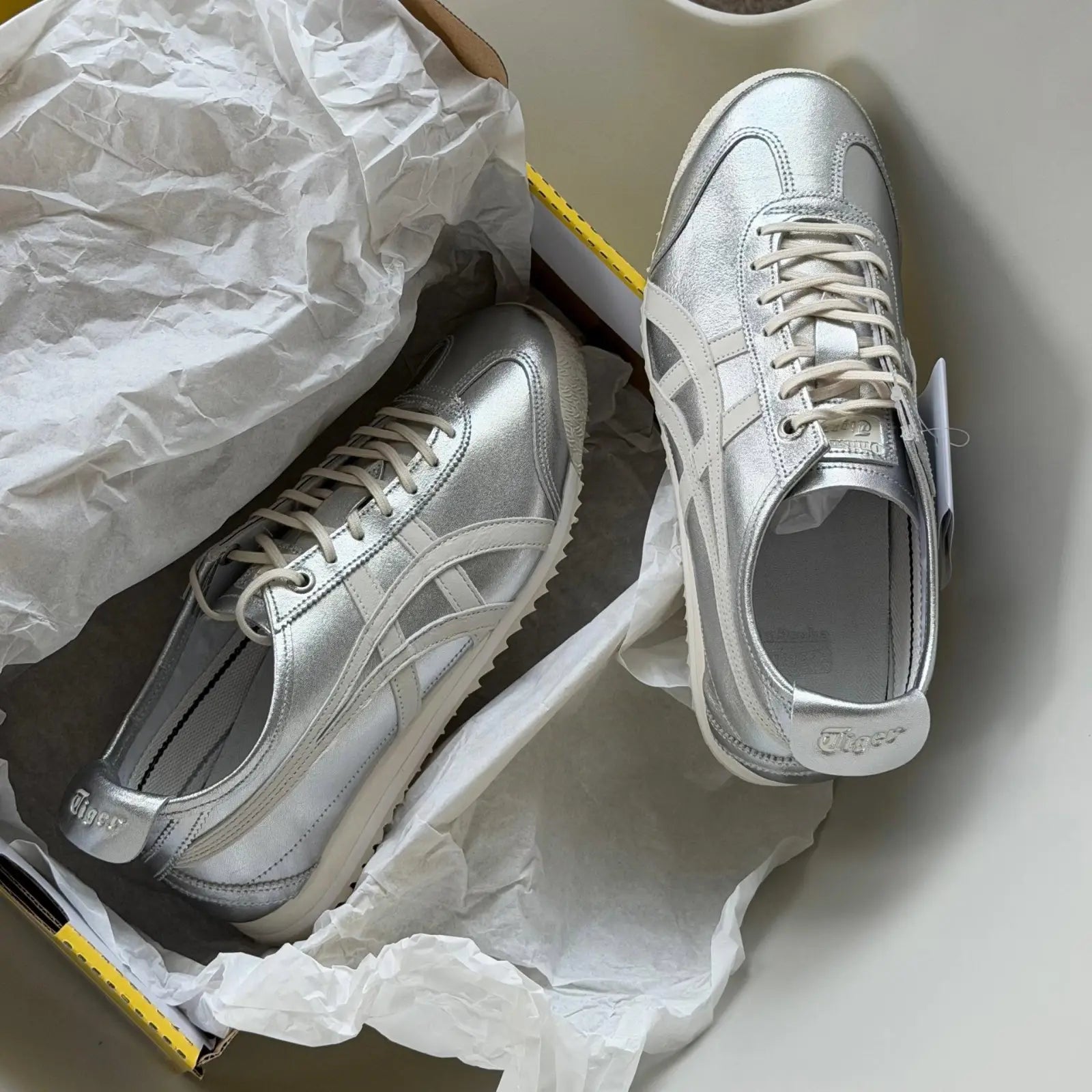 Copy Onitsuk_a Tiger Mexico 66 SD Pure Silver Cream  7A Premium Sneakers D-2077 Main image
