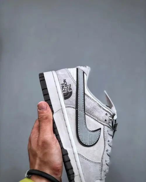 Nik_e sb dunk low x north face 2025 Secondary image